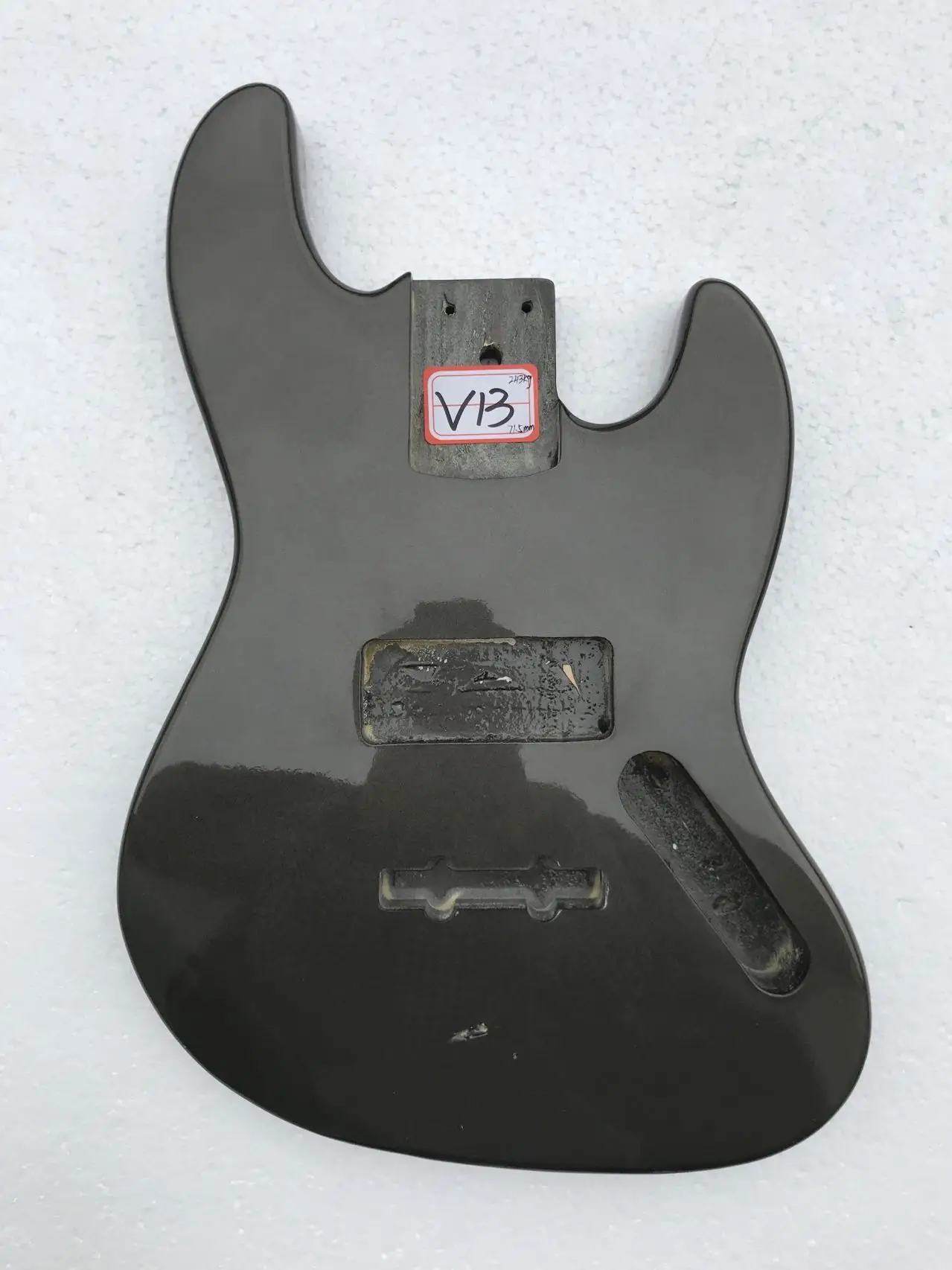 Professional DIY (Not New) Body for Electric Bass Guitar in Stock Free Shipping V13
Professional DIY (Not New) Body for Electric Bass Guitar in Stock Free Shipping V13