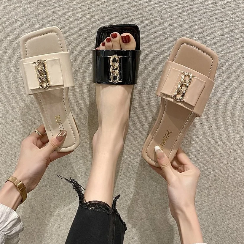 Женские летние модные тапочки, модель 2022 года, лидер продаж. 
Женские летние модные тапочки, модель 2022 года, лидер продаж.