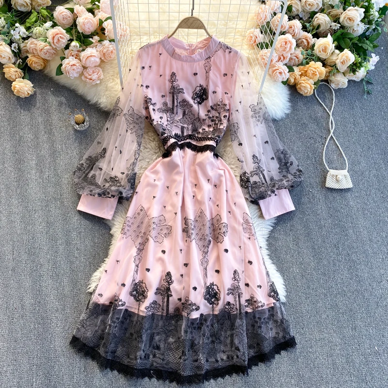 Aibeautyer New Spring Autumn Vintage A Line Dress Print O Neck Puff Sleeve Mid Calf Women High Waist Dresses 
Aibeautyer New Spring Autumn Vintage A Line Dress Print O Neck Puff Sleeve Mid Calf Women High Waist Dresses