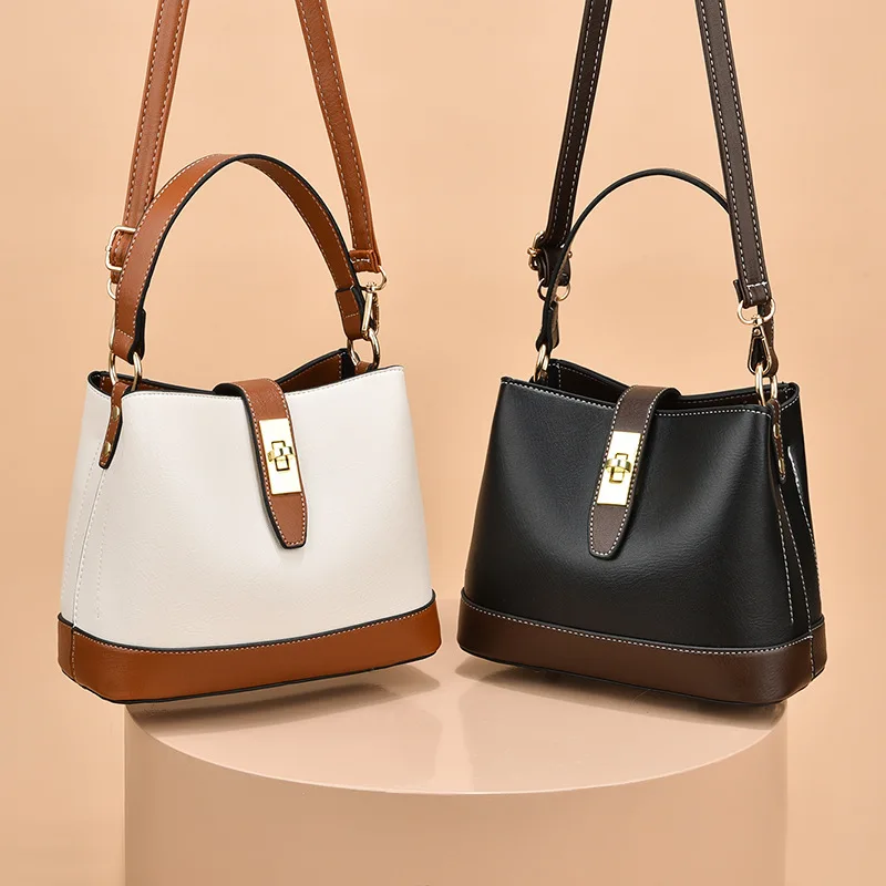 Hand-held bucket bag for women in the autumn of 2023, a new style of small size, large capacity single-shoulder messenger bag
Hand-held bucket bag for women in the autumn of 2023, a new style of small size, large capacity single-shoulder messenger bag