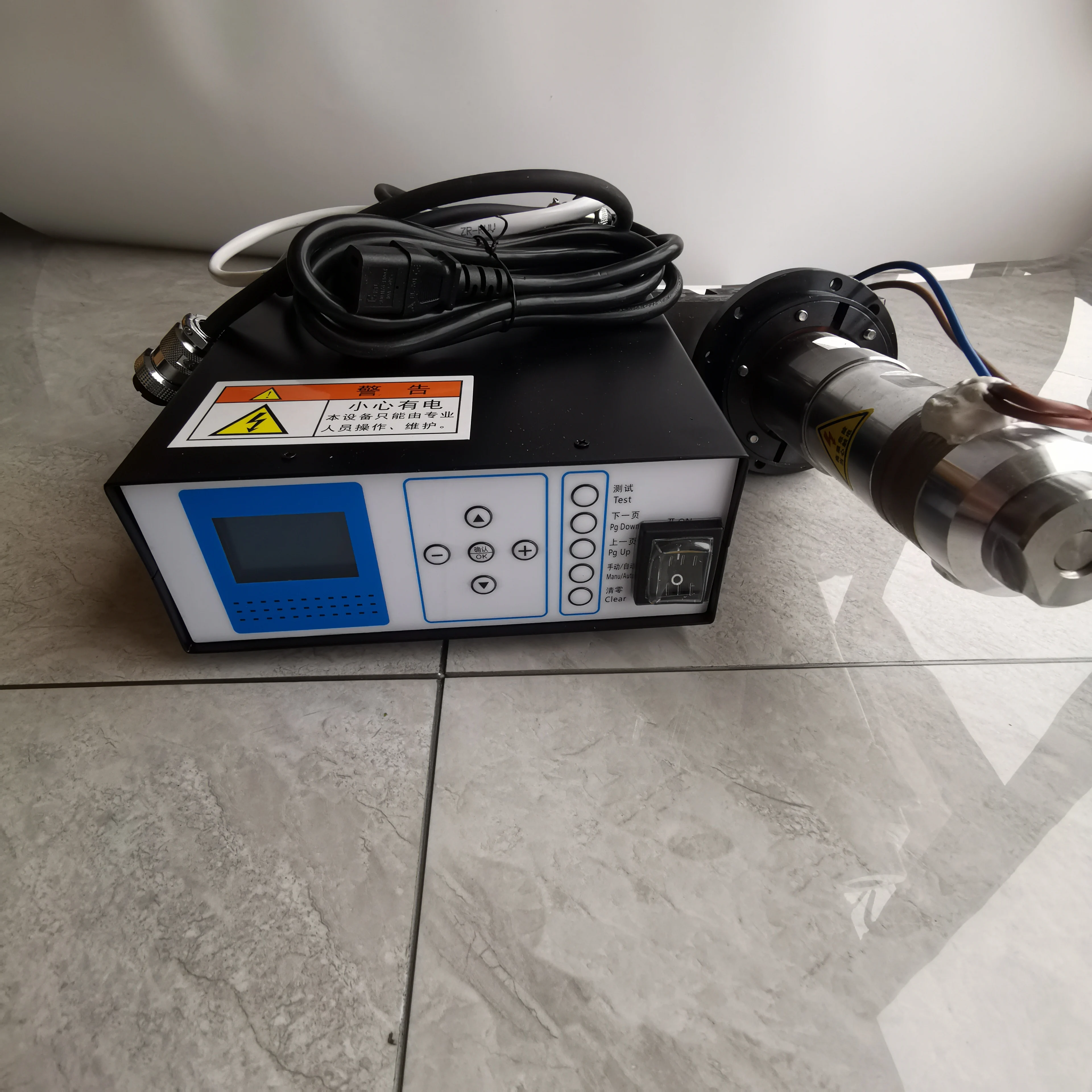 SENSO Ultrasonic plastic welding generator system automatic frequency tracking enhancement power supply 15k20k electric box
SENSO Ultrasonic plastic welding generator system automatic frequency tracking enhancement power supply 15k20k electric box