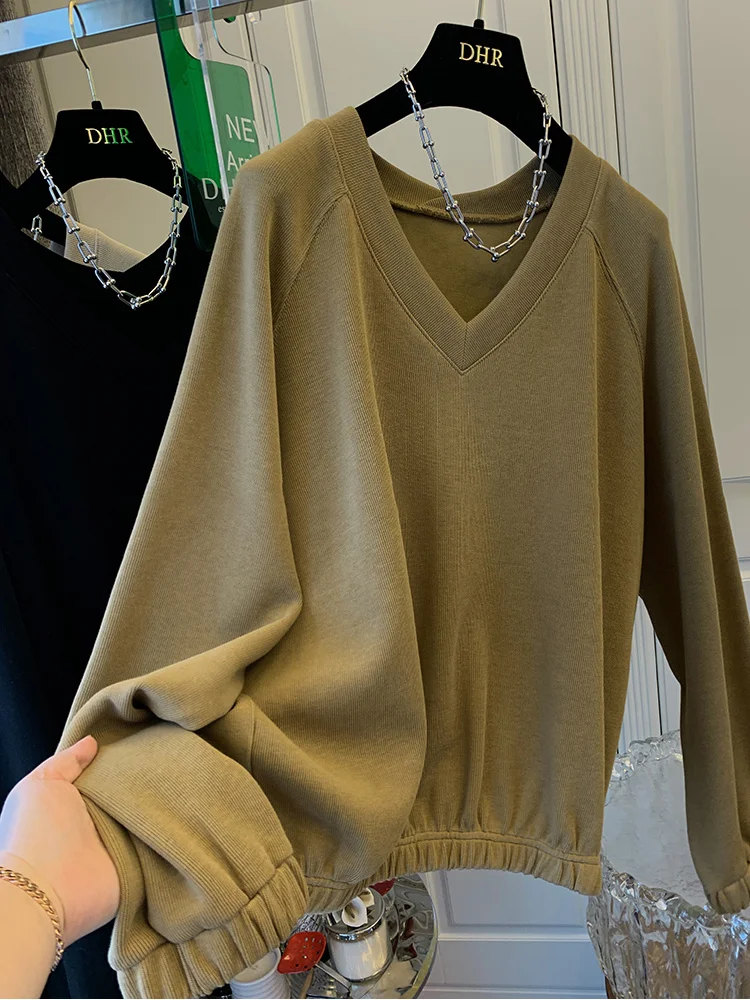 SuperAen V-neck Pullover Sweatshirt Top Women's Loose Casual Korean Design Autumn 2022 Solid Tops
SuperAen V-neck Pullover Sweatshirt Top Women's Loose Casual Korean Design Autumn 2022 Solid Tops