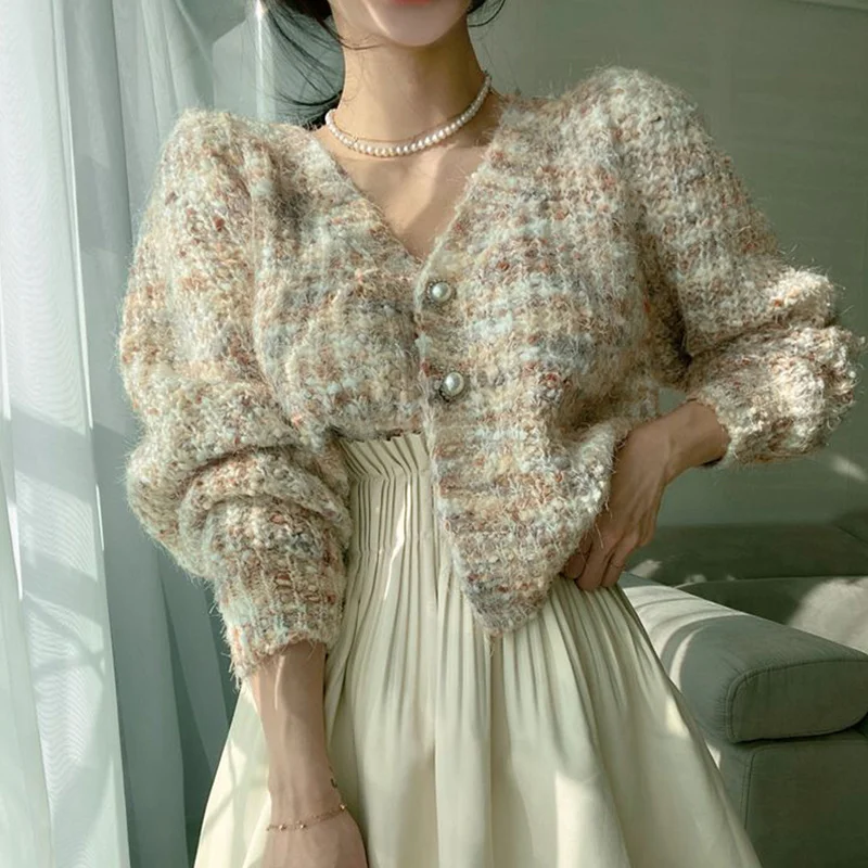 Hot Sale 2023 V Neck Chic Pearl Button Long Sleeve Candy Color Cardigans Korean Clothes Cropped Cardigan Sweaters For Women Coat
Hot Sale 2023 V Neck Chic Pearl Button Long Sleeve Candy Color Cardigans Korean Clothes Cropped Cardigan Sweaters For Women Coat
