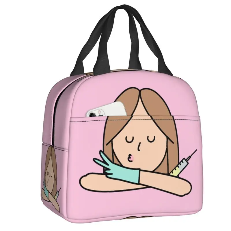 Enfermera En Apuros Doctor Nurse Medical Lunch Bag Women Thermal Cooler Insulated Lunch Box for Kids Work Picnic Food Tote Bags
Enfermera En Apuros Doctor Nurse Medical Lunch Bag Women Thermal Cooler Insulated Lunch Box for Kids Work Picnic Food Tote Bags