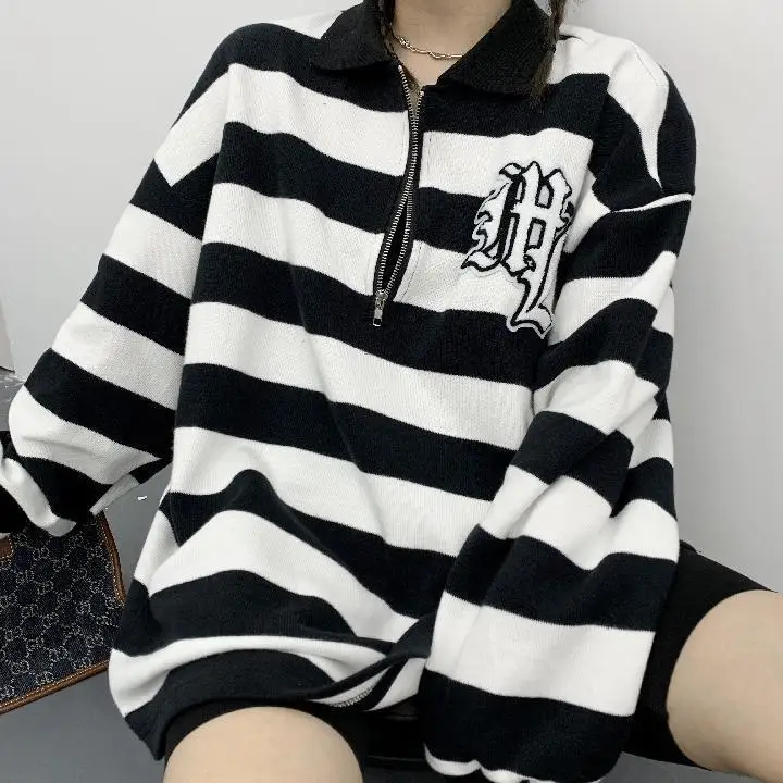 2022 spring American street irregular striped loose zipper long-sleeved POLO shirt men's and women's top trend 
2022 spring American street irregular striped loose zipper long-sleeved POLO shirt men's and women's top trend