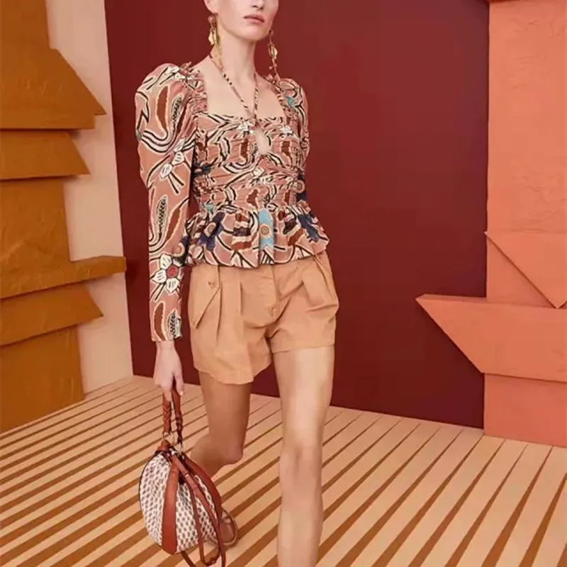 Women Silk Retro Print Blouse Shirt Square Collar Backless Slim Pleated Fashion 2022 New Ladies Long Sleeve Tops
Women Silk Retro Print Blouse Shirt Square Collar Backless Slim Pleated Fashion 2022 New Ladies Long Sleeve Tops