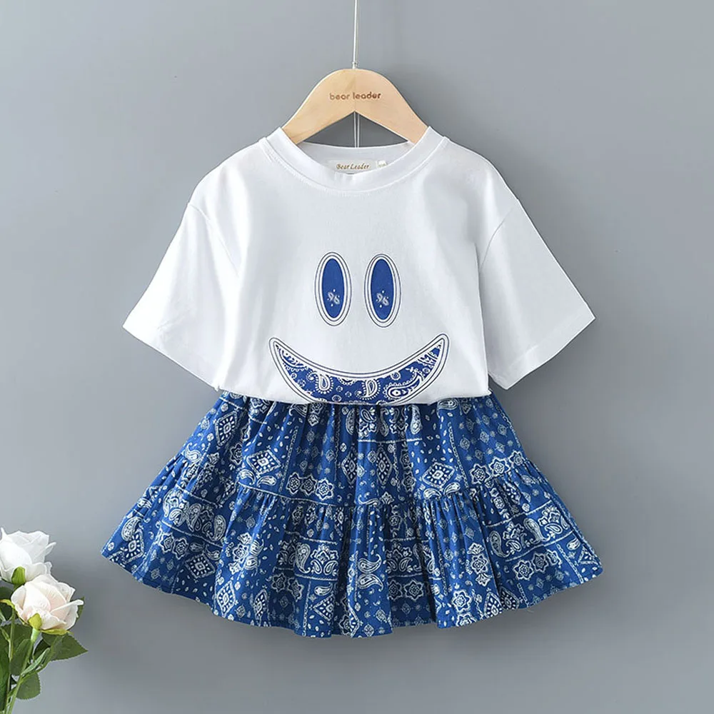 Kids Baby Summer Clothes Girls Kids Casual Clothing Sets Children's White T-shirts And Flower Skirt Outfit Two Pieces Suits 1-6Y
Kids Baby Summer Clothes Girls Kids Casual Clothing Sets Children's White T-shirts And Flower Skirt Outfit Two Pieces Suits 1-6Y