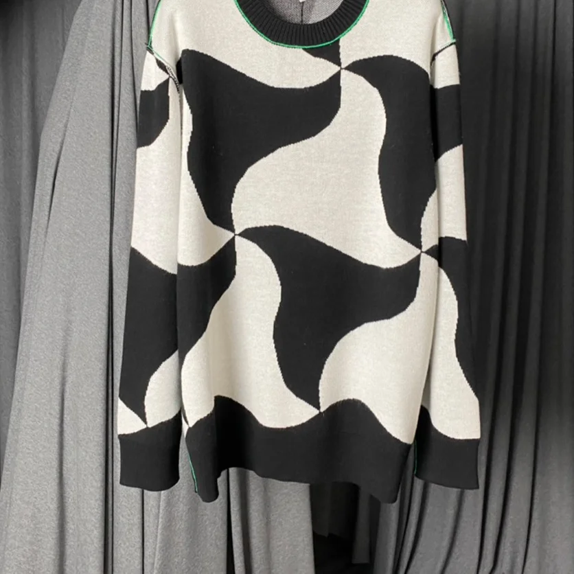 Quality Wool Men's High Luxury Sweater Fashion Original Windmill Pattern Design Brand Pullover Women Crew Neck Famous Jumper
Quality Wool Men's High Luxury Sweater Fashion Original Windmill Pattern Design Brand Pullover Women Crew Neck Famous Jumper