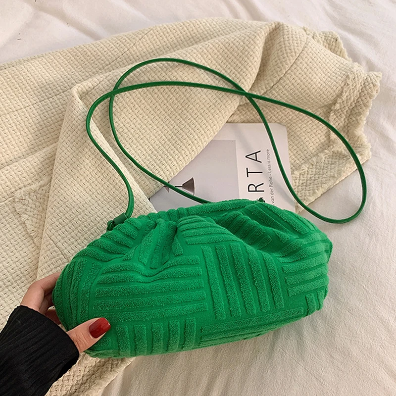 luxury women 2022 new fashion towel embossed clutch bag handbag large capacity striped versatile one-shoulder messenger bag
luxury women 2022 new fashion towel embossed clutch bag handbag large capacity striped versatile one-shoulder messenger bag