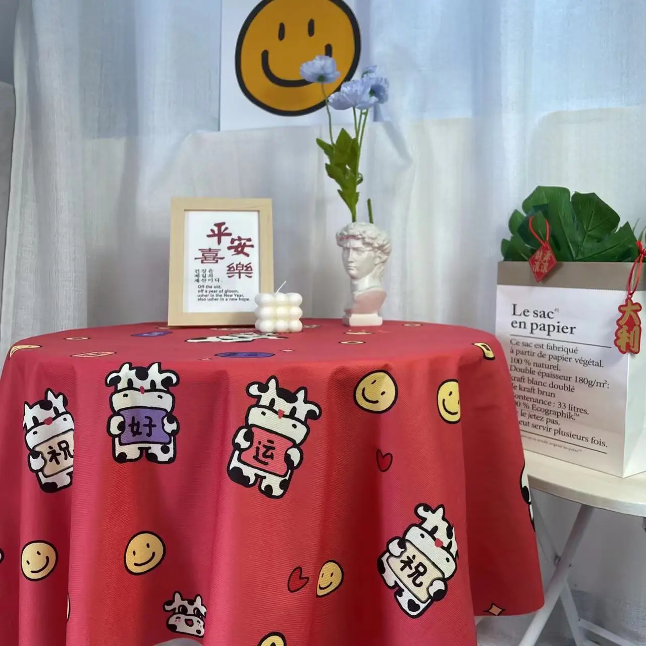 

Праздничная красная прямоугольная скатерть, свадебная искусственная Подушка, ткань для кофейного столика, праздничное украшение для комнаты в виде коровы
