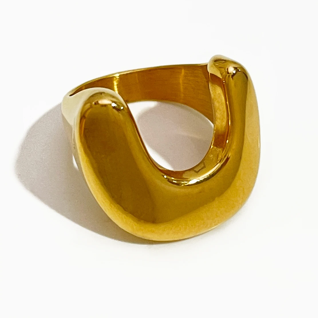 Peri'sBox Statement Stainless Steel Chunky Horseshoe Metal Ring Women Geometric Gold-Plate Big Wide Men Rings Jewelry Waterproof
Peri'sBox Statement Stainless Steel Chunky Horseshoe Metal Ring Women Geometric Gold-Plate Big Wide Men Rings Jewelry Waterproof