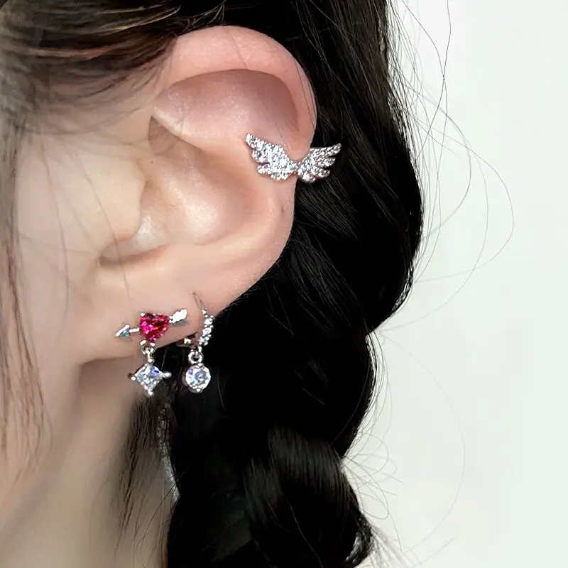 Cut Sweet Wing Pink Heart Zirconia Stud Earrings for Women Girls Helix Cartilage Ear Piercing Earrings Jewelry
Cut Sweet Wing Pink Heart Zirconia Stud Earrings for Women Girls Helix Cartilage Ear Piercing Earrings Jewelry