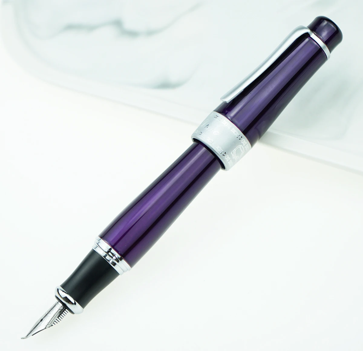 

Limited Edition Purple Duke 2009 Fountain Pen Memory Charlie-Chaplin Big Size Unique Style M / Bent Nib Heavy Business Ink Pen