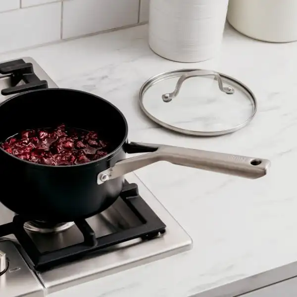 ™ Foodi™ NeverStick™ Essential 3 1/2-Quart Saucepan with Glass Lid, oven safe to 500°F, C10235
™ Foodi™ NeverStick™ Essential 3 1/2-Quart Saucepan with Glass Lid, oven safe to 500°F, C10235