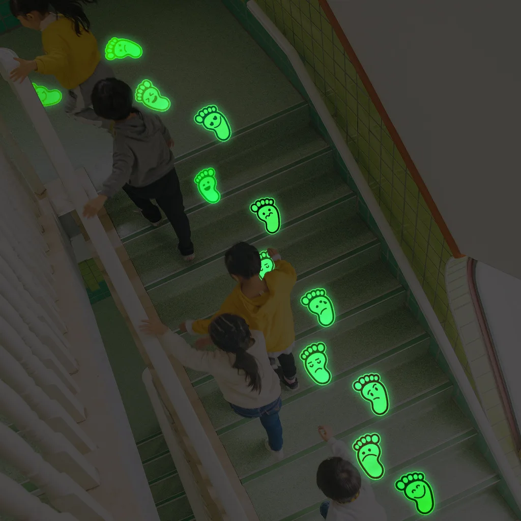 Luminous Blue and Green Small Feet Floor Stickers Wall Stickers Self-adhesive Room Decoration
Luminous Blue and Green Small Feet Floor Stickers Wall Stickers Self-adhesive Room Decoration
