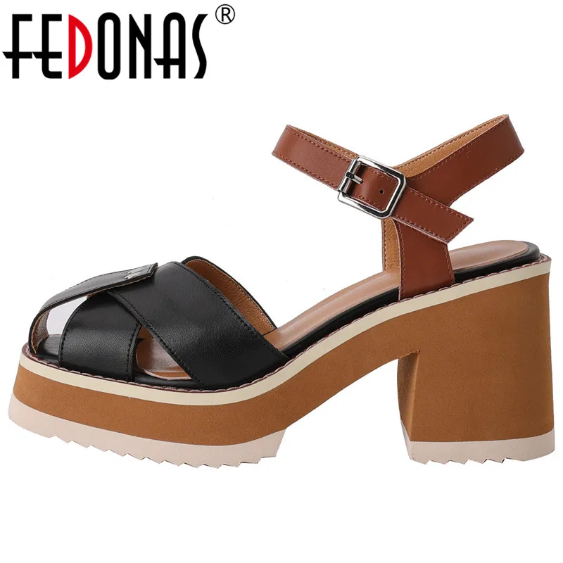 FEDONAS Women Sandals Retro Office Ladies Casual Rivet Quality Genuine Leather Platforms Thick Heels Shoes Woman Summer Pumps
FEDONAS Women Sandals Retro Office Ladies Casual Rivet Quality Genuine Leather Platforms Thick Heels Shoes Woman Summer Pumps