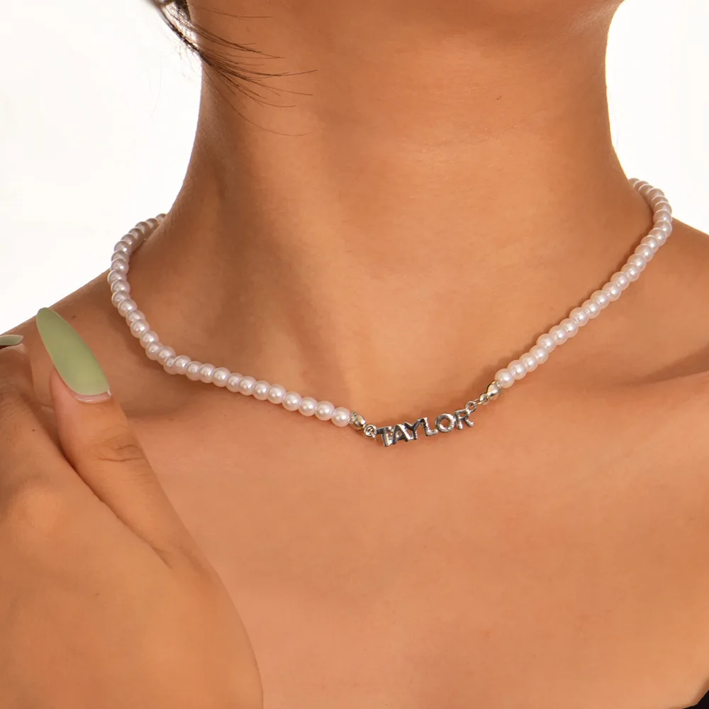 Korean Fashion Imitation Pearl Pendant Necklace For Women English Alphabet Choker Clavicle Chain Sweater Necklace Bridal Jewelry
Korean Fashion Imitation Pearl Pendant Necklace For Women English Alphabet Choker Clavicle Chain Sweater Necklace Bridal Jewelry