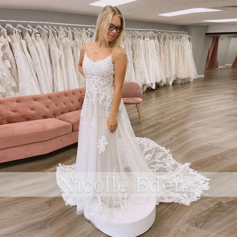 Nicolle Eden Sweeheart Wedding Dress For Bride 2022 Princess Lace Appliques Tulle Satin Customized Floor-length Robe De Soirée
Nicolle Eden Sweeheart Wedding Dress For Bride 2022 Princess Lace Appliques Tulle Satin Customized Floor-length Robe De Soirée