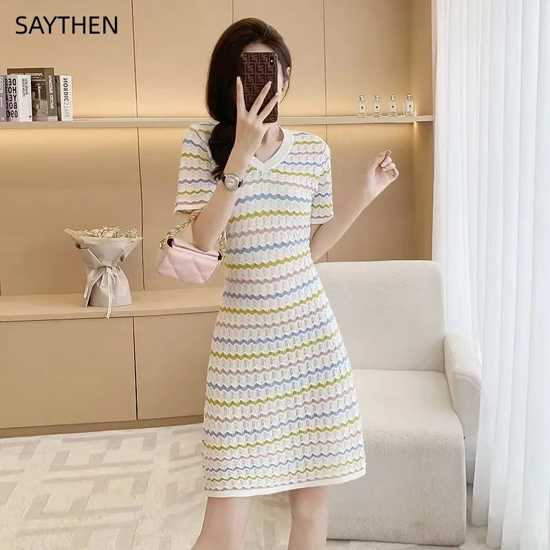 SAYTHEN 2023 Women's Summer Wave Stripe Hollow Ice Silk Knitted Dress New Super Immortal Short Sleeve A-Line Dress ST236222
SAYTHEN 2023 Women's Summer Wave Stripe Hollow Ice Silk Knitted Dress New Super Immortal Short Sleeve A-Line Dress ST236222