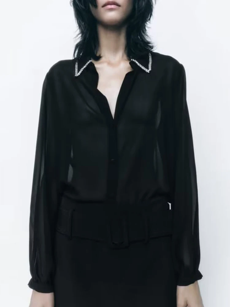 TRAF 2022 Women Solid Thin Blouses Spring Summer Fashion Turn Down Collar Long Sleeved Tops Vintage Single Breasted T-Shirts
TRAF 2022 Women Solid Thin Blouses Spring Summer Fashion Turn Down Collar Long Sleeved Tops Vintage Single Breasted T-Shirts