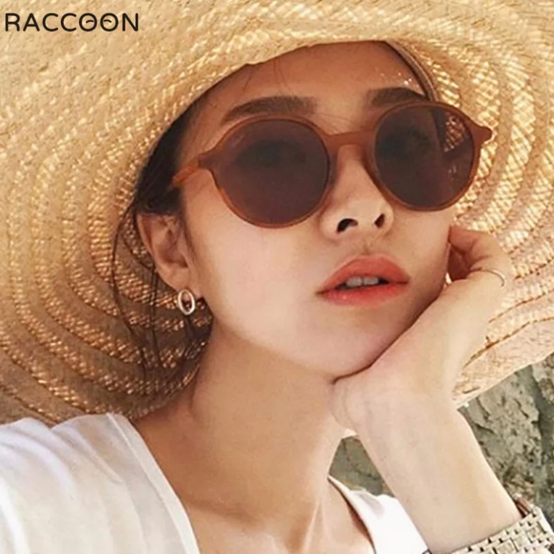 Модные круглые поляризованные солнцезащитные очки, женские популярные маленькие пластиковые овальные женские солнцезащитные очки, легкие...
Модные круглые поляризованные солнцезащитные очки, женские популярные маленькие пластиковые овальные женские солнцезащитные очки, легкие...