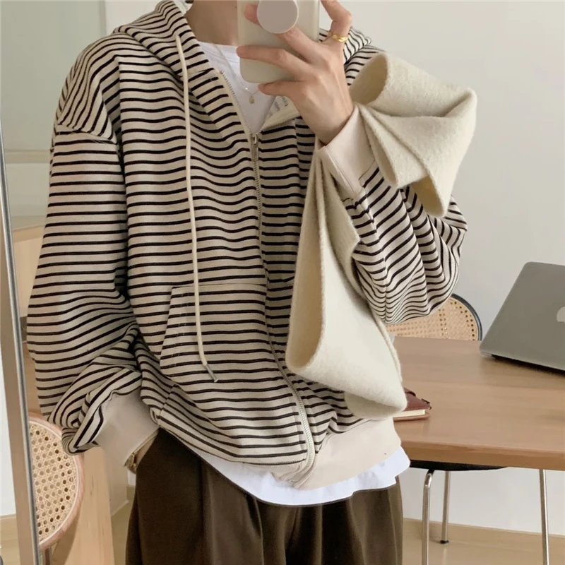 2022 autumn hoodies women letter Long Sleeve pocket hooded Sweatshirt Harajuku oversized hoodie goth cardigan jacket y2k clothes
2022 autumn hoodies women letter Long Sleeve pocket hooded Sweatshirt Harajuku oversized hoodie goth cardigan jacket y2k clothes