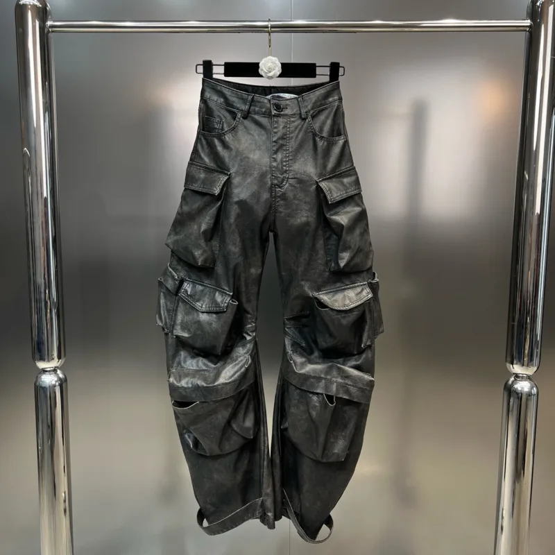 BORVEMAYS PU Leather Straight-leg Pants Street Trend Fashion Black High Waist Solid Color Pockets 2023 Autumn New Trousers
BORVEMAYS PU Leather Straight-leg Pants Street Trend Fashion Black High Waist Solid Color Pockets 2023 Autumn New Trousers