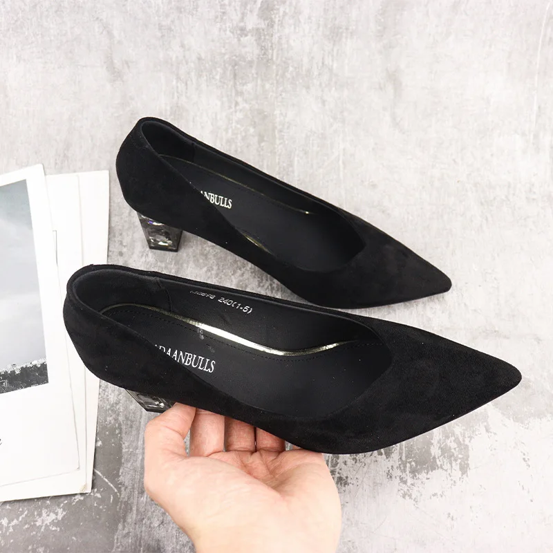 2022 Fashion Fashion Ladies Heel Shoes Everyday Thick Heel Pointed Toe Women's Shoes Black High Heel Shoes 
2022 Fashion Fashion Ladies Heel Shoes Everyday Thick Heel Pointed Toe Women's Shoes Black High Heel Shoes
