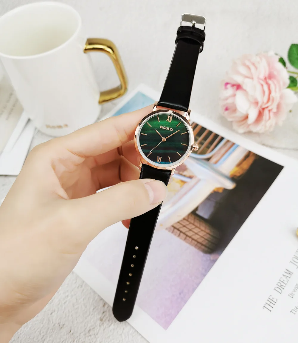 Net red watch Mori stone pattern simple literary trend watch wholesale peacock green small green watch
Net red watch Mori stone pattern simple literary trend watch wholesale peacock green small green watch