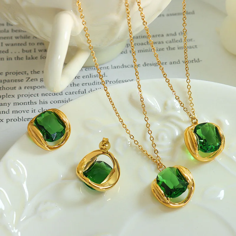 Fashion Jewelry Green Crystal Pendant Necklace Earring Jewelry Set Korean Fashion Personality Jewelry Party Shining Accessories
Fashion Jewelry Green Crystal Pendant Necklace Earring Jewelry Set Korean Fashion Personality Jewelry Party Shining Accessories