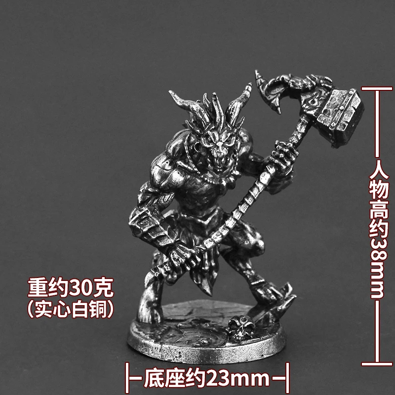 Металлическая статуэтка демона из меди
Металлическая статуэтка демона из меди