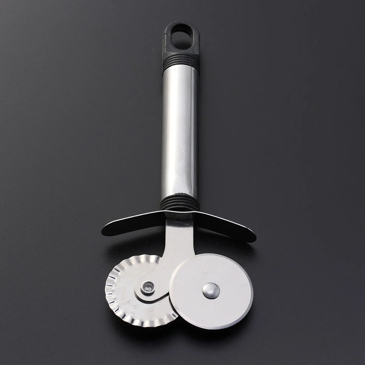 Double Wheel Stainless Steel Pizza Pizza Roller Gadget Pastry Slicer Wheel Lace Pattern Dough Hob Pastry Dough Wheels
Double Wheel Stainless Steel Pizza Pizza Roller Gadget Pastry Slicer Wheel Lace Pattern Dough Hob Pastry Dough Wheels