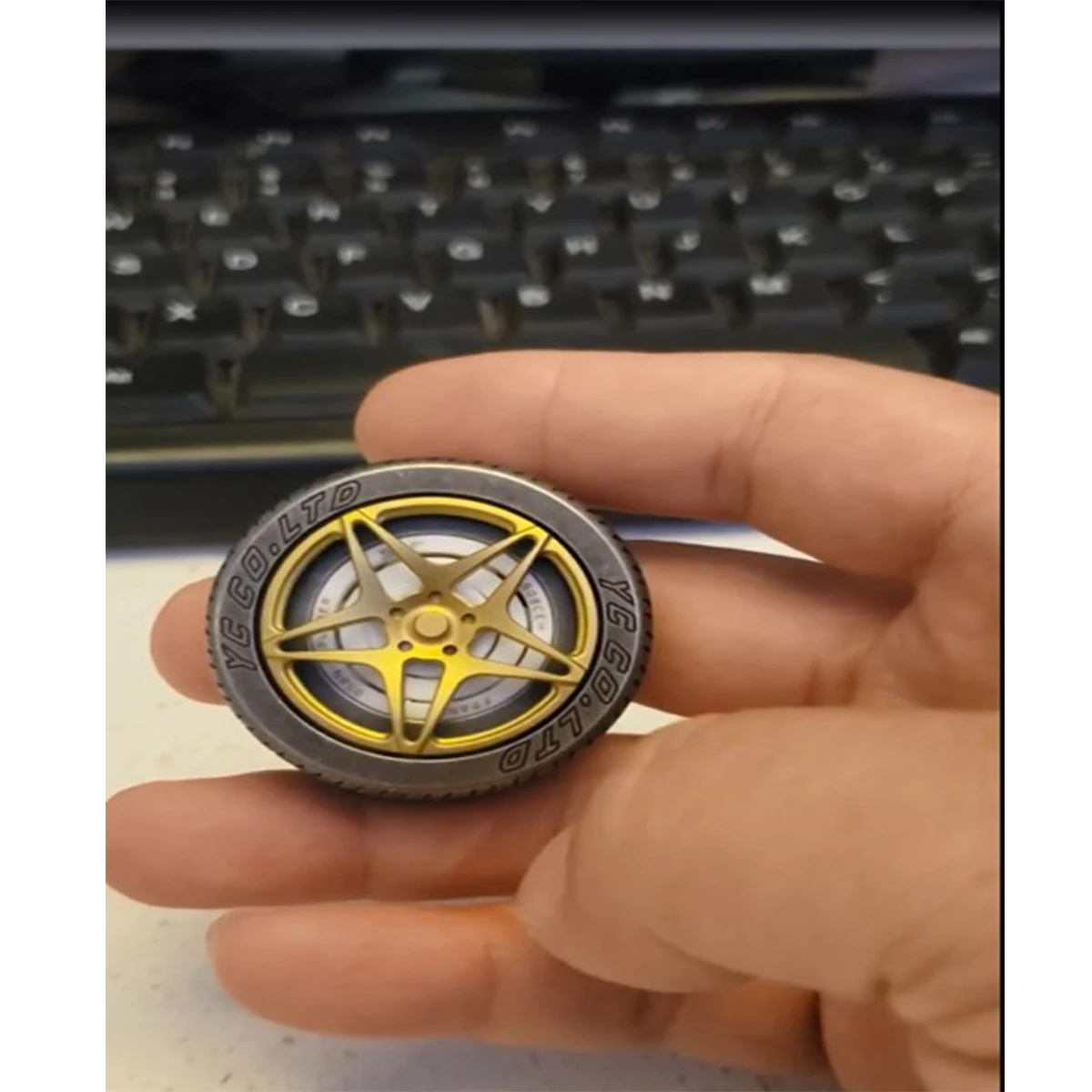 New EDC Toys LAUTIE Shuffle Lautie Edc 2022 Haptic Coin Decompression Toys Adult EDC Hand Spinner Casual Toy Magnetic Blocks
New EDC Toys LAUTIE Shuffle Lautie Edc 2022 Haptic Coin Decompression Toys Adult EDC Hand Spinner Casual Toy Magnetic Blocks