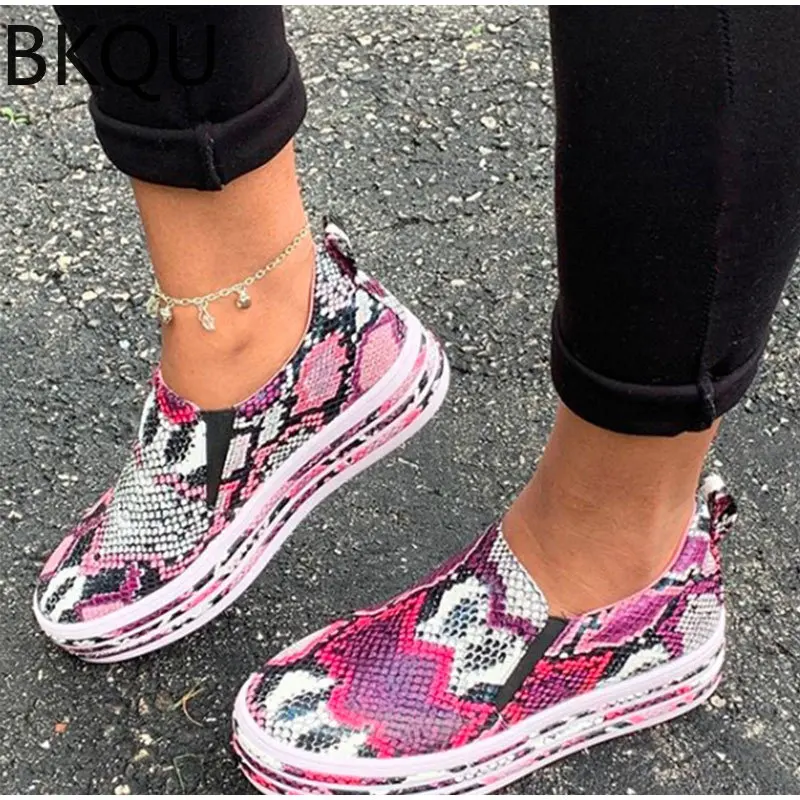 

New Women Snake Printing PU Leather Sneakers Vulcanized Shoes Female Slip On Fashion Platform Woman Shoes Walking Footwear