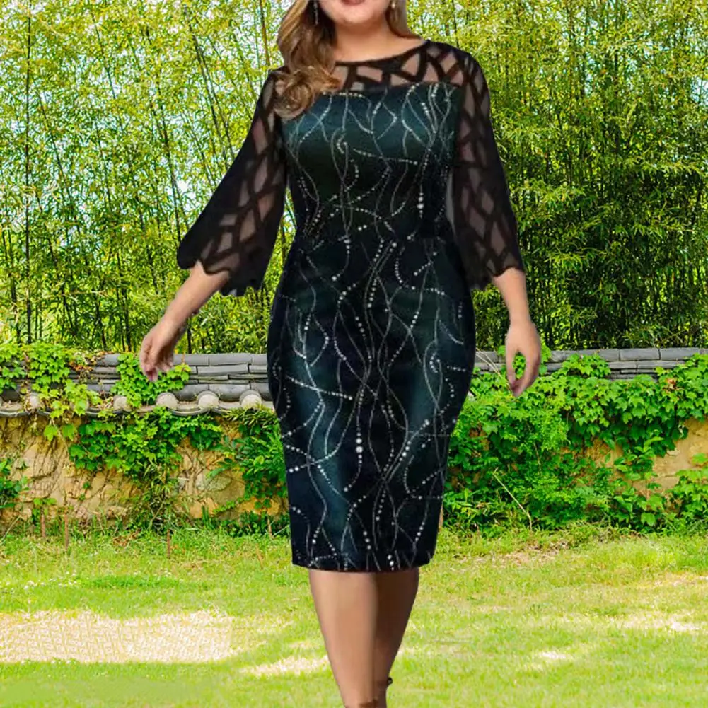 Women Prom Dress See-through Lace Patchwork Three-quarter Sleeve O-neck Plus Size Dress-up Slim Fit Vintage Printing Summer Midi
Women Prom Dress See-through Lace Patchwork Three-quarter Sleeve O-neck Plus Size Dress-up Slim Fit Vintage Printing Summer Midi