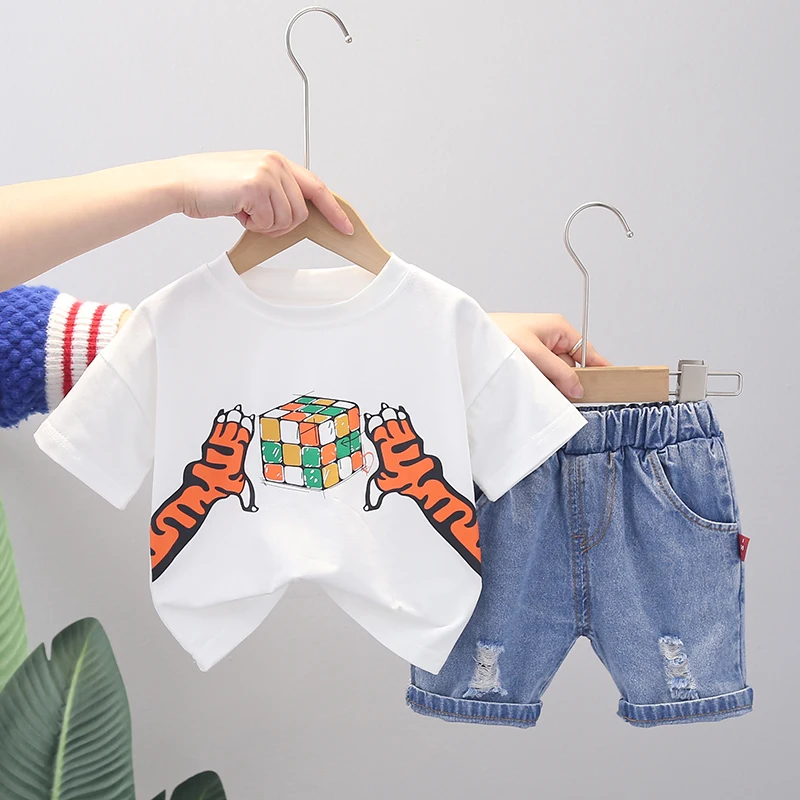Fashion Summer Baby Clothes Suit Children Boys Girls Cotton T Shirt Denim Shorts 2Pc/Set Toddler Casual Clothing Kids Tracksuits
Fashion Summer Baby Clothes Suit Children Boys Girls Cotton T Shirt Denim Shorts 2Pc/Set Toddler Casual Clothing Kids Tracksuits