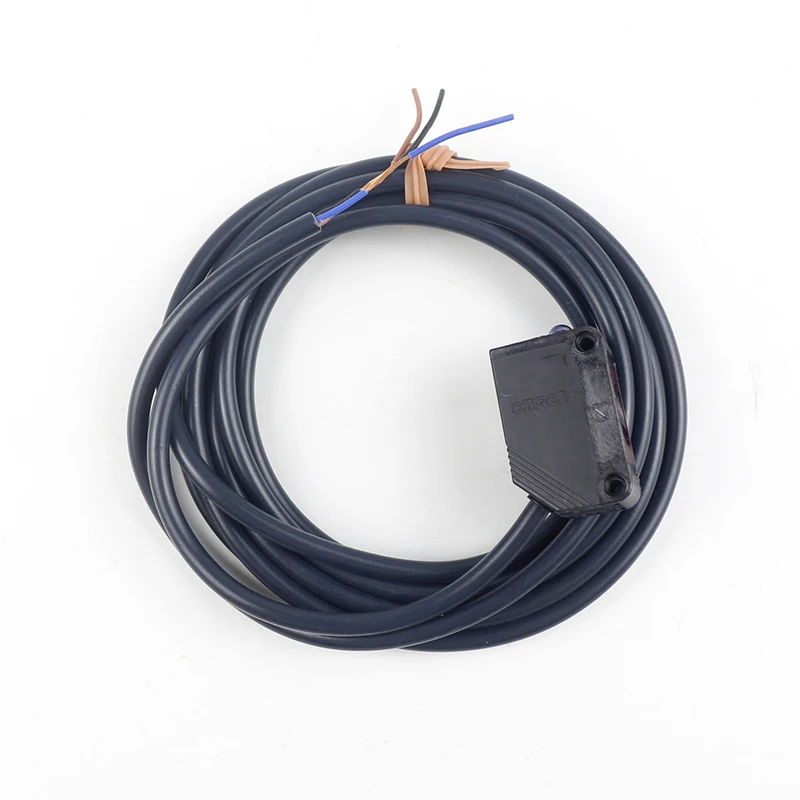 E3Z-LT61 photoelectric switch sensor long-distance sensor amplifier built-in laser photoelectric sensor E3Z-LT61
E3Z-LT61 photoelectric switch sensor long-distance sensor amplifier built-in laser photoelectric sensor E3Z-LT61