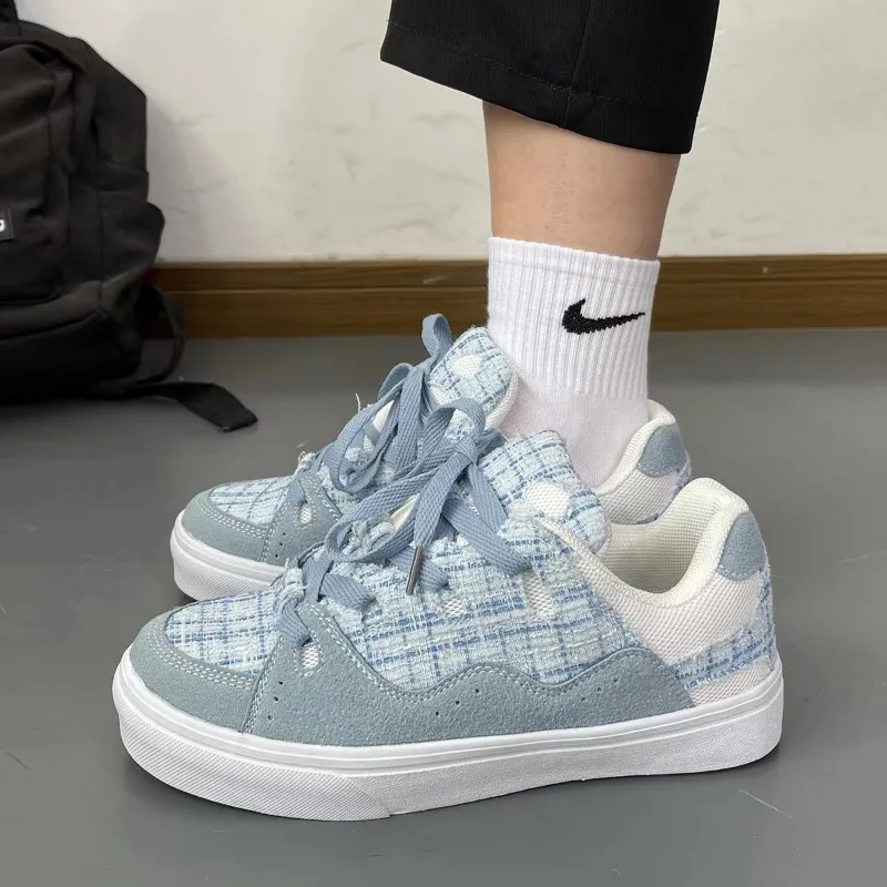 SHANPA Vintage Elegant Shoes for Women Casual Light Blue Fashion Niche Patchwork Sports Sneakers Platform Ladies Chic Footwear
SHANPA Vintage Elegant Shoes for Women Casual Light Blue Fashion Niche Patchwork Sports Sneakers Platform Ladies Chic Footwear