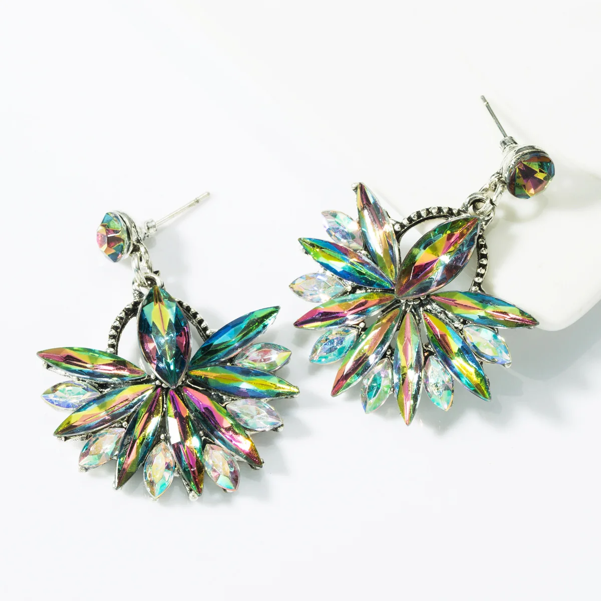 Vintage Antiqued Silver Color Pink Stone Chunky Drop Earrings for Women Girls Big Crystal Big Pendant Earring Statement Jewelry 
Vintage Antiqued Silver Color Pink Stone Chunky Drop Earrings for Women Girls Big Crystal Big Pendant Earring Statement Jewelry