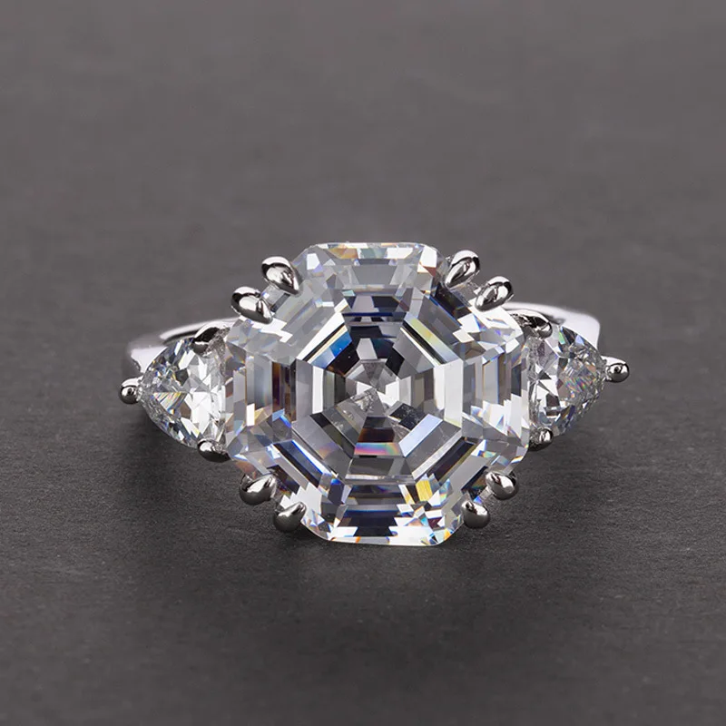 Fashion High Quality Diamond Wedding Rings for Women Bridal 100% S925 Silver Sparking Ring Engagement Party Fine Jewelry R-276
Fashion High Quality Diamond Wedding Rings for Women Bridal 100% S925 Silver Sparking Ring Engagement Party Fine Jewelry R-276