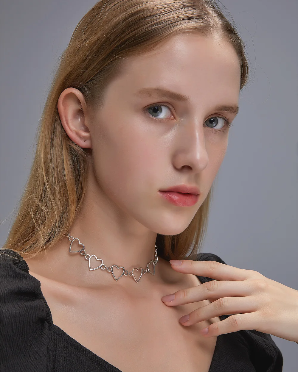 Necklace For Women Korean Fashion Accessories Concise Stylish Temperament Heart Moonstone Honeycomb Pendant Necklace Wholesale
Necklace For Women Korean Fashion Accessories Concise Stylish Temperament Heart Moonstone Honeycomb Pendant Necklace Wholesale