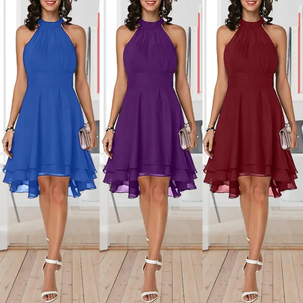 Женское шифоновое платье с завышенной талией и лямкой на шее
Женское шифоновое платье с завышенной талией и лямкой на шее