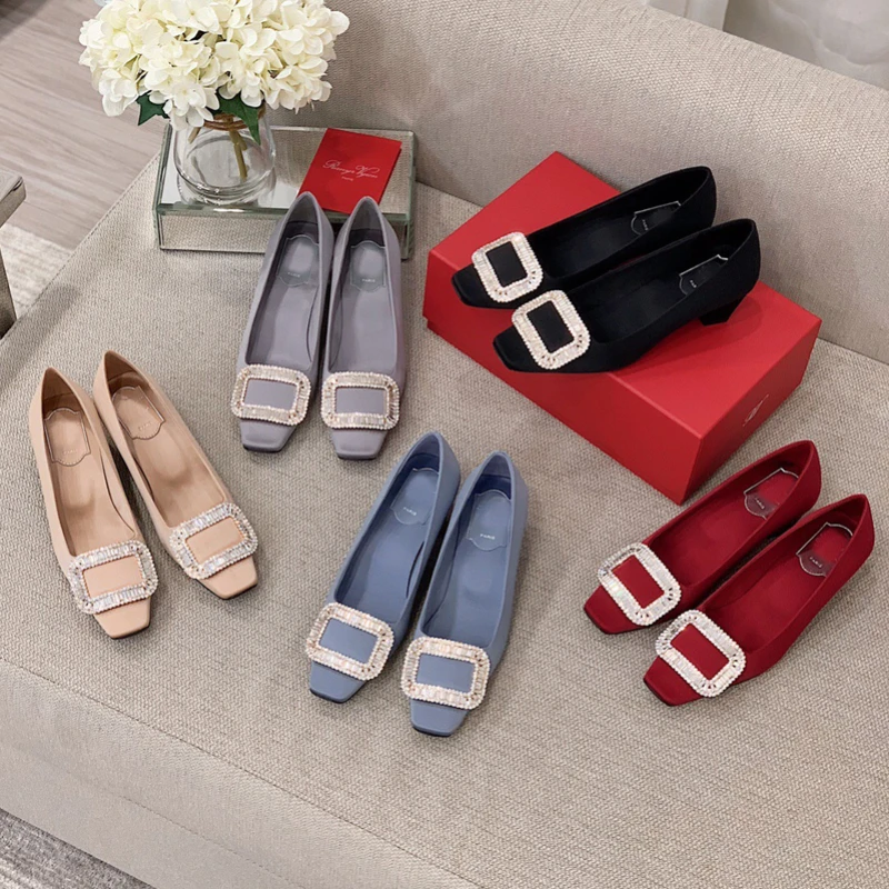 European and American Rhinestone Square Buckle Shoes Women's 2022 New Square Toe High-heeled Thick-heeled Satin Wedding Shoes
European and American Rhinestone Square Buckle Shoes Women's 2022 New Square Toe High-heeled Thick-heeled Satin Wedding Shoes