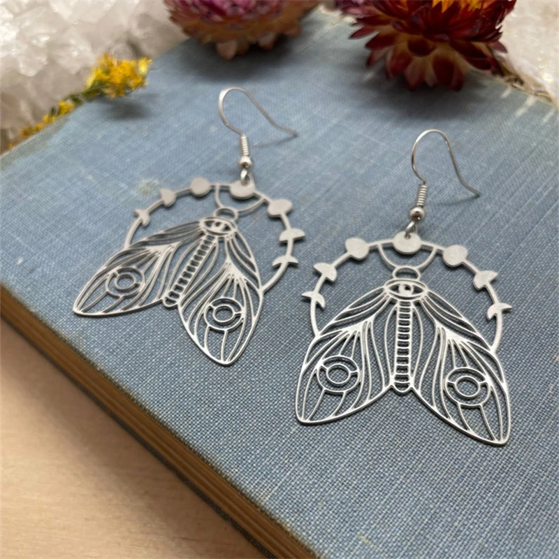 Vintage Moon Phase Hollow Textured Moth Earrings Fashion Personality Women's Metal Earrings Party Gift Jewelry Dropshipping
Vintage Moon Phase Hollow Textured Moth Earrings Fashion Personality Women's Metal Earrings Party Gift Jewelry Dropshipping