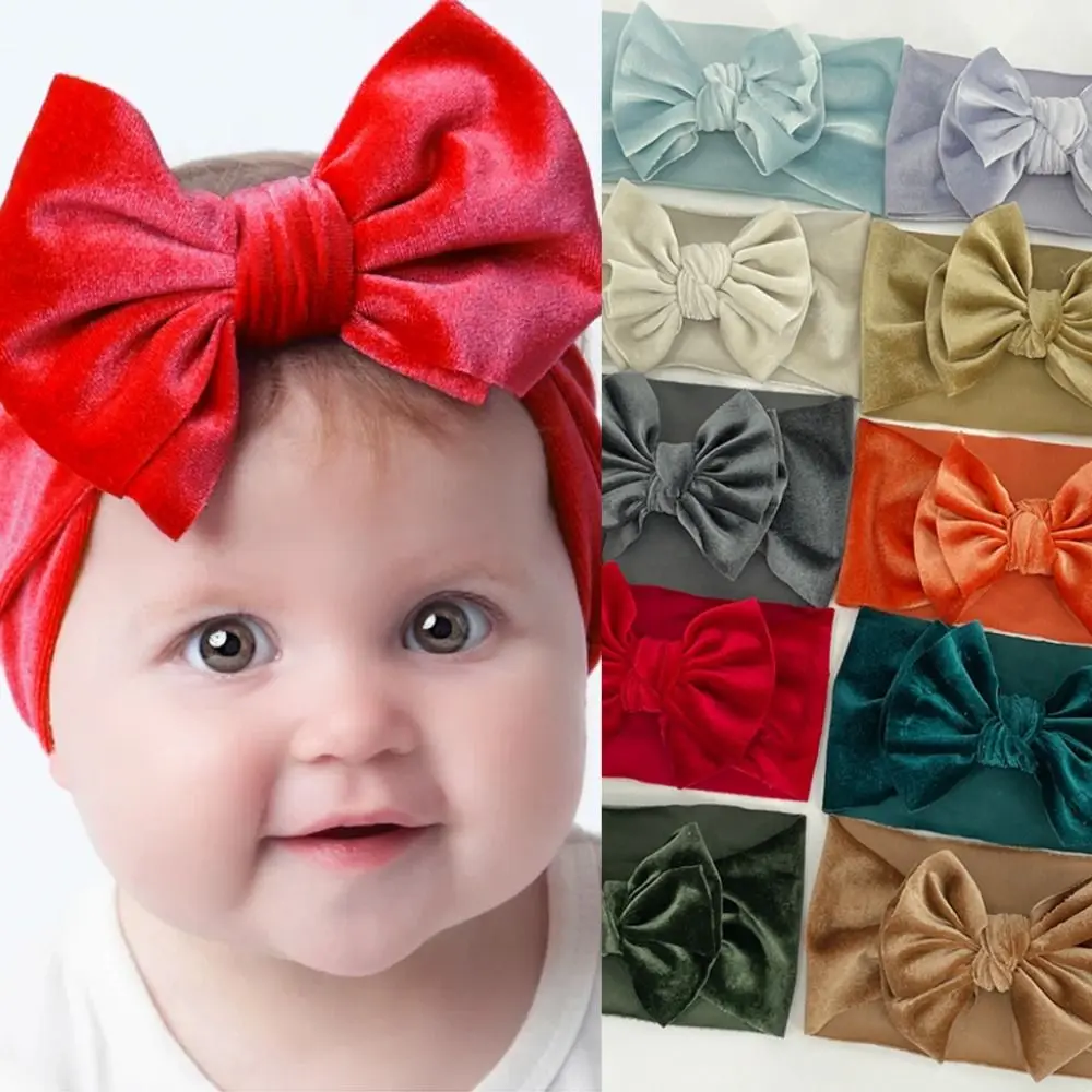 Solid Color Velvet Baby Bow Headband Hot Sale Vintage Fashion Newborn Winter Hair Bands Handmade Baby Headwraps Girls 
Solid Color Velvet Baby Bow Headband Hot Sale Vintage Fashion Newborn Winter Hair Bands Handmade Baby Headwraps Girls