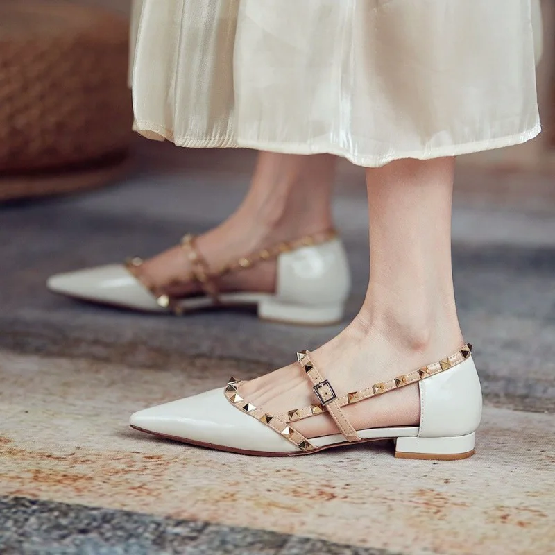 2022 New Rivet Sole Heel Shoes Women's Pointed Toe Shoes Women's Sexy Women's Sandals
2022 New Rivet Sole Heel Shoes Women's Pointed Toe Shoes Women's Sexy Women's Sandals