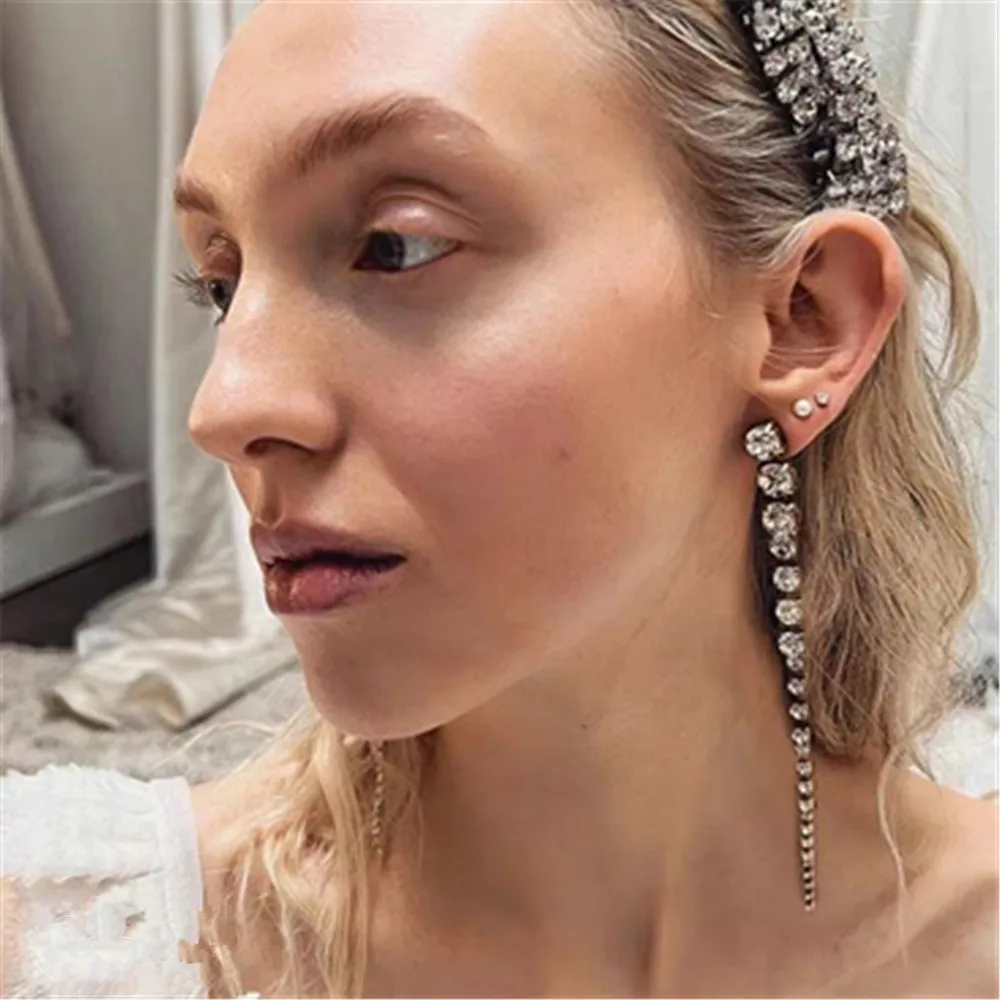 INS Delicate Crystal Spine Earrings Long Tassel Drop Earrings Wedding Jewelry for Women Rhinestone Chain Dangle Hanging Earrings
INS Delicate Crystal Spine Earrings Long Tassel Drop Earrings Wedding Jewelry for Women Rhinestone Chain Dangle Hanging Earrings
