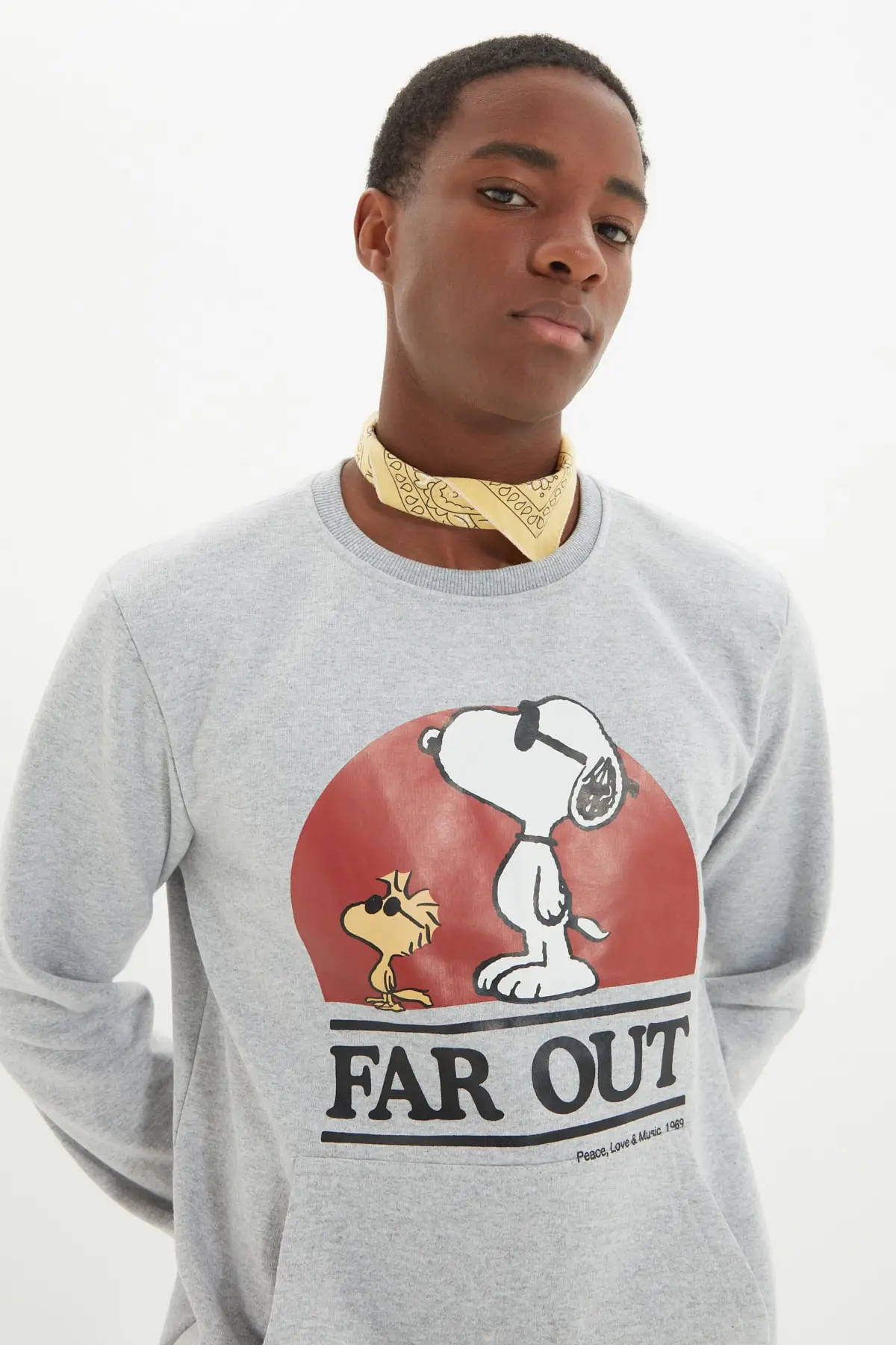 Trendyol Male Licensed Snoopy Printed Regular Fit Cycling Neck Sweatshirt TMNAW22SW1293
Trendyol Male Licensed Snoopy Printed Regular Fit Cycling Neck Sweatshirt TMNAW22SW1293
