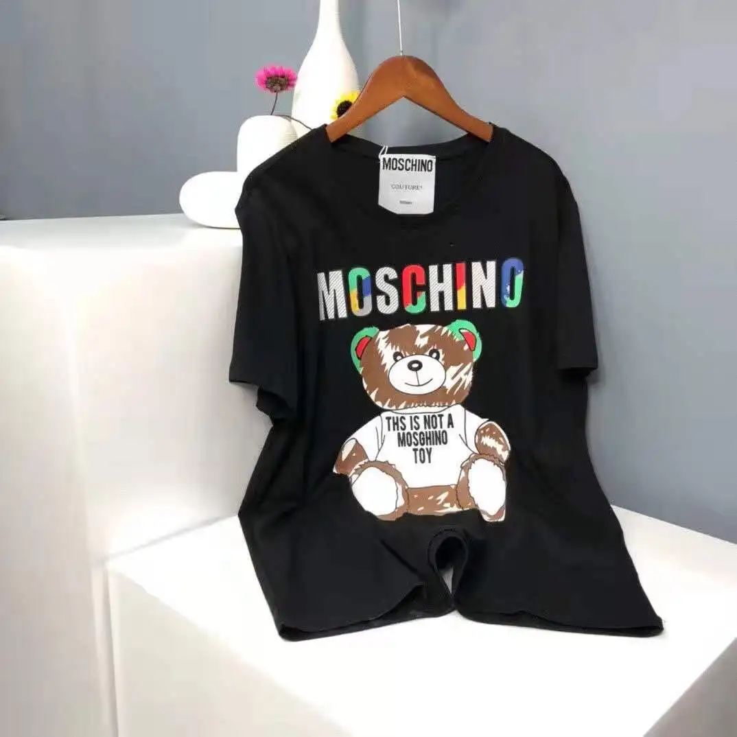 Fashion Luxury Love MOSCHINO Summer Women T-Shirts Cool Bear Imprint Short Sleeve Tops Men O-Neck Cotton Shirt With Bear Brand
Fashion Luxury Love MOSCHINO Summer Women T-Shirts Cool Bear Imprint Short Sleeve Tops Men O-Neck Cotton Shirt With Bear Brand