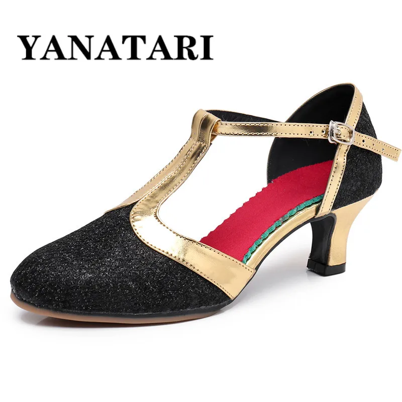 Professional Women Latin Modern dance shoes Ballroom medium high heel dance shoes drill Soft soled Cha cha tango dance shoes
Professional Women Latin Modern dance shoes Ballroom medium high heel dance shoes drill Soft soled Cha cha tango dance shoes